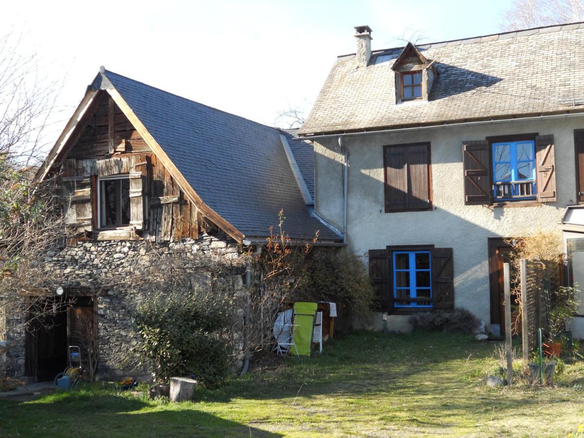Joli gîte en Ariège avec vue Buzan Esterno foto