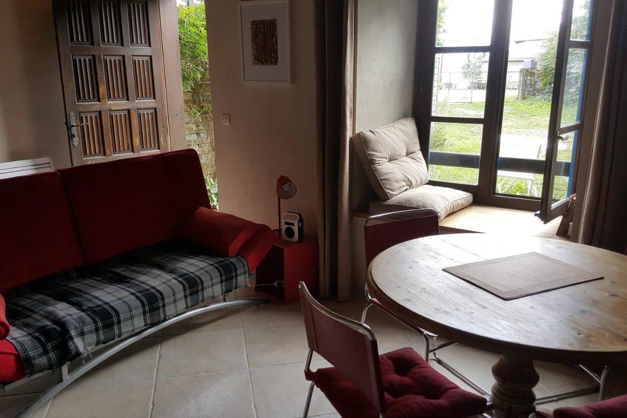 Joli gîte en Ariège avec vue Buzan Esterno foto